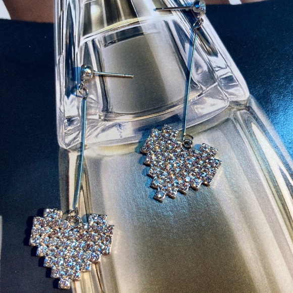 Heart Crystals Earrings - Picture 4 of 5